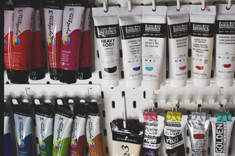 5 Different Ways to Use Acrylic Paint