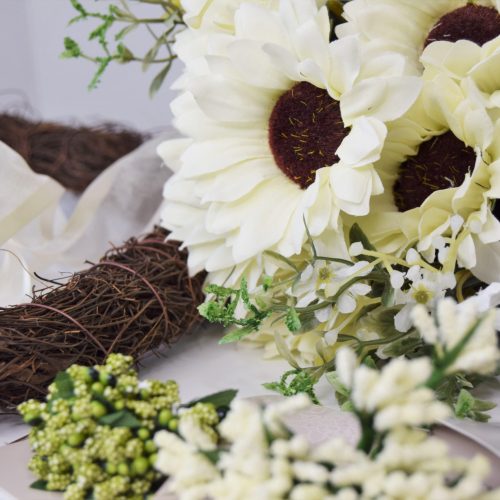 making easter wreath