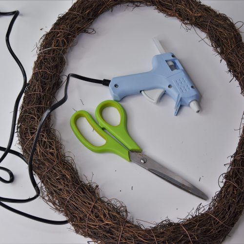 wreath base glue gun scissors